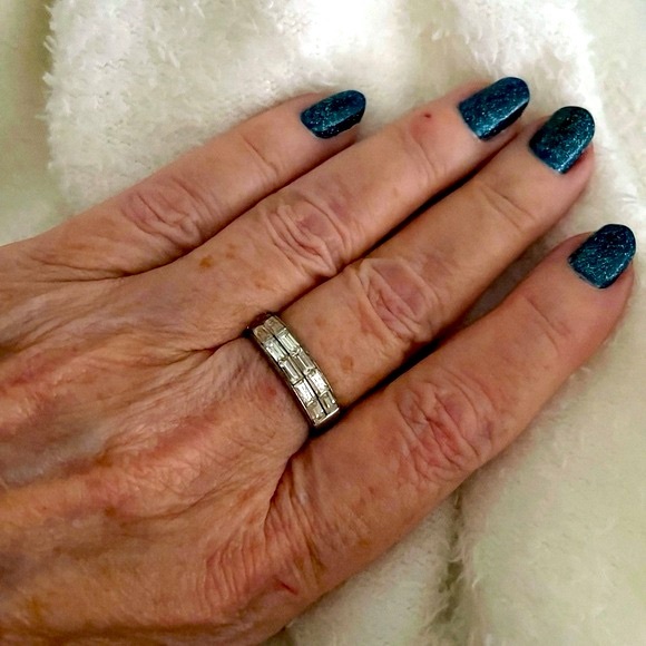 Swarovski Signed Eternity Baguette Ring | 8 | Rhodium | Elegant | Retired - Picture 5 of 6